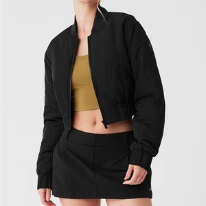Cropped bomber